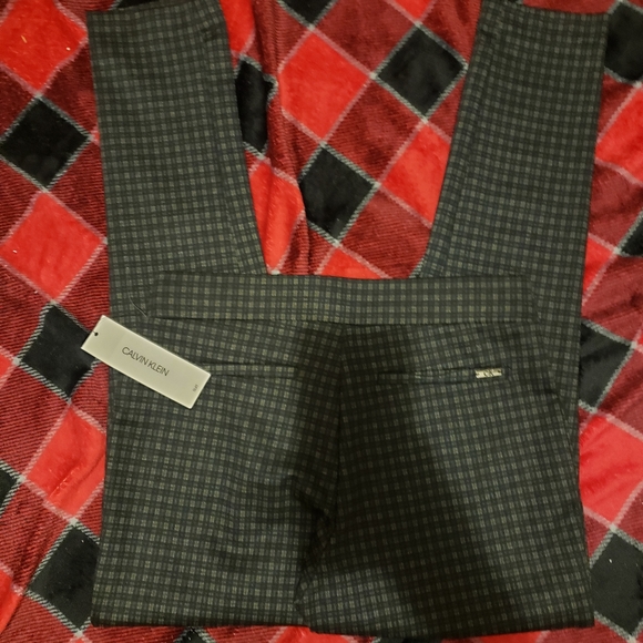 Woman pants - Picture 4 of 6